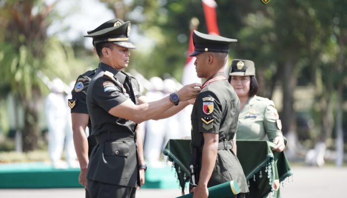 Upacara Penutupan Pendidikan Pertama Bintara Infanteri TNI AD TA 2025 Rindam V/Brw